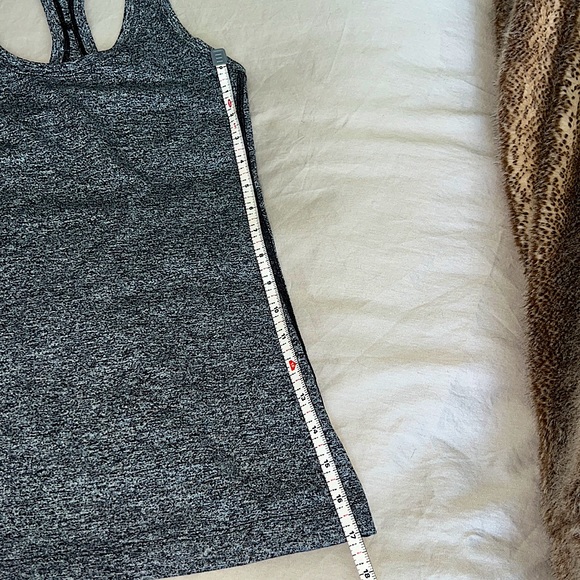 🎉HP🎉Lululemon Racerback Tank - Picture 9 of 9